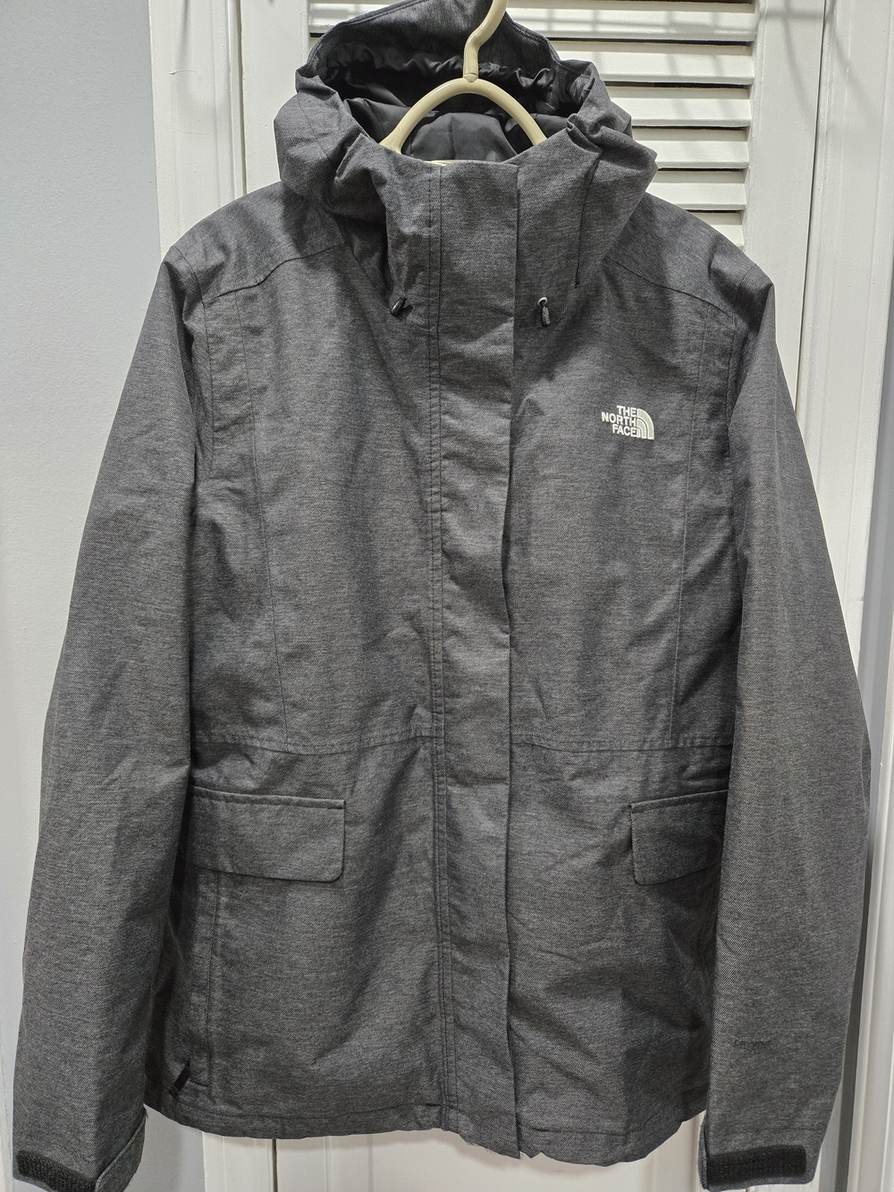 The North Face TNF DryVent Hooded Jacket Grey Monarch Black HTHR Size XL